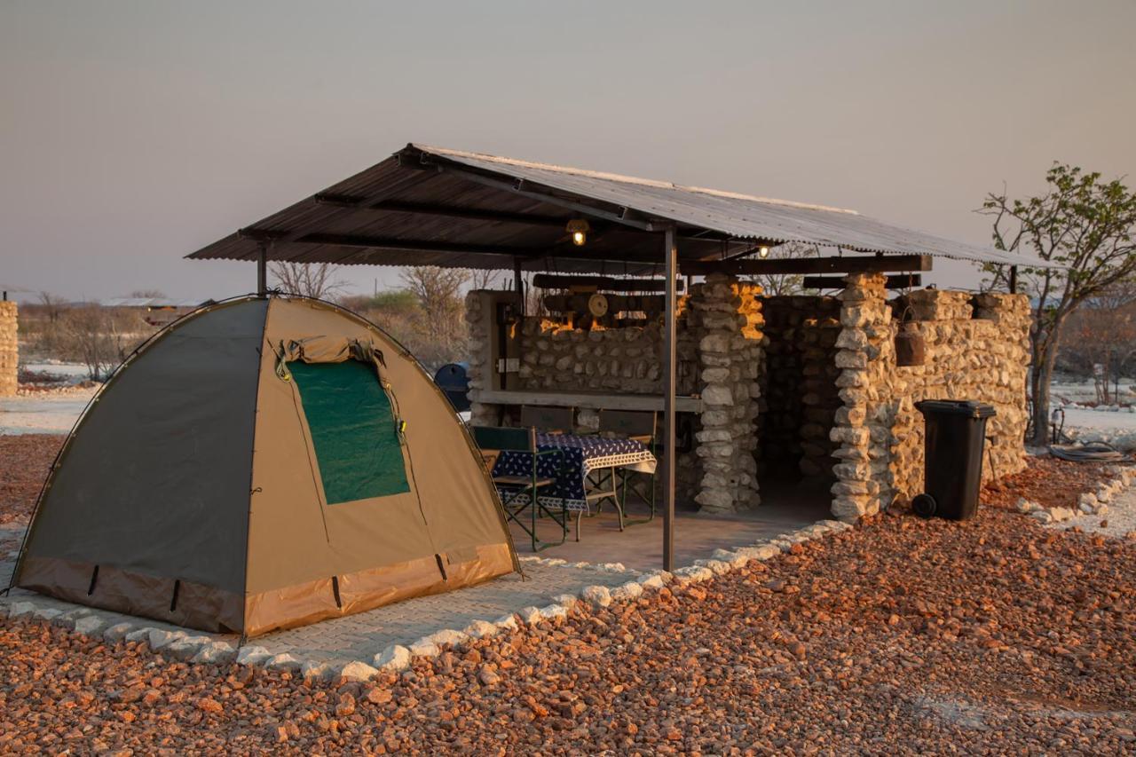 Etosha Trading Post Campsite Okaukuejo Exterior foto
